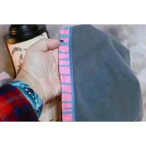 Girls Under Armour beanie hats (Lot of 2 hats) - Picture 11 of 13